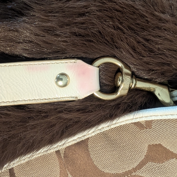 Vintage Coach Patchwork Signature Canvas Shoulder Bag with Multicolor Accent - Picture 5 of 8